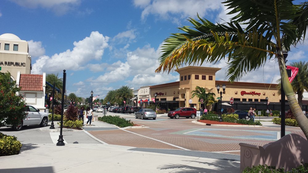 nike outlet shops at pembroke gardens